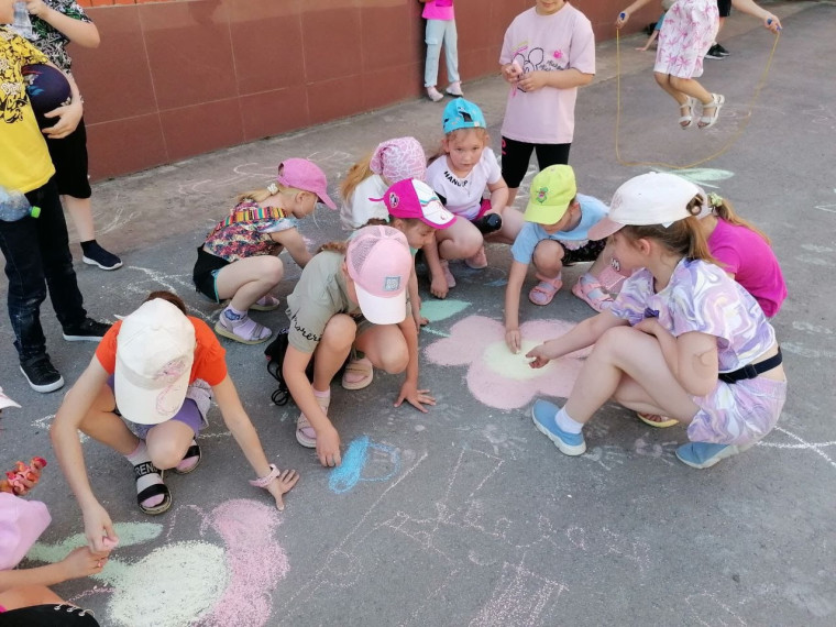 Незабываемые дни в школьном лагере «Звездочка»! .